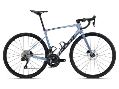 2025 GIANT Defy Advanced 1 2025 GIANT Defy Advanced 1