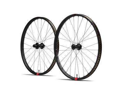 RESERVE Roues 30 HD 29" i9 1/1 110XD Boost 6b RESERVE Roues 30 HD 29" i9 1/1 110XD Boost 6b
